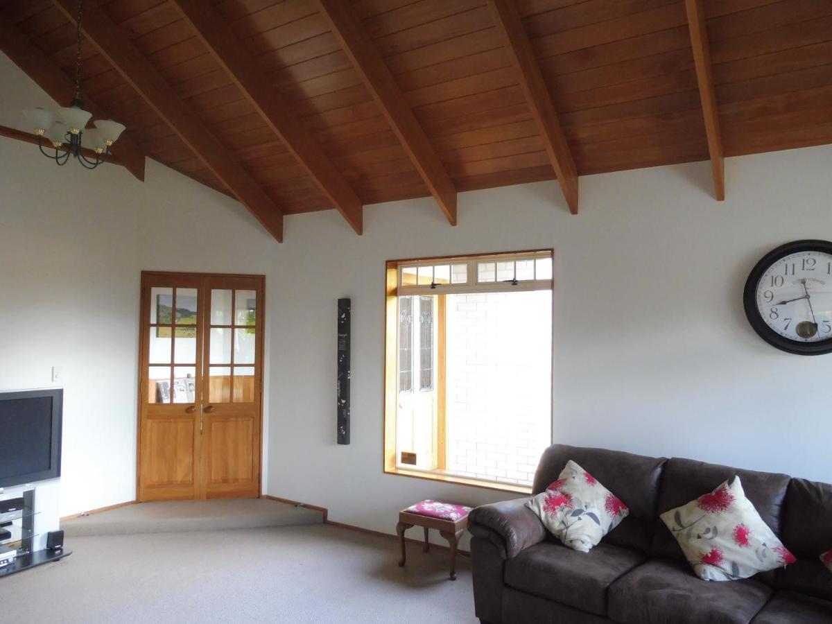 Hideaway Off Heta Apartment New Plymouth Exterior photo
